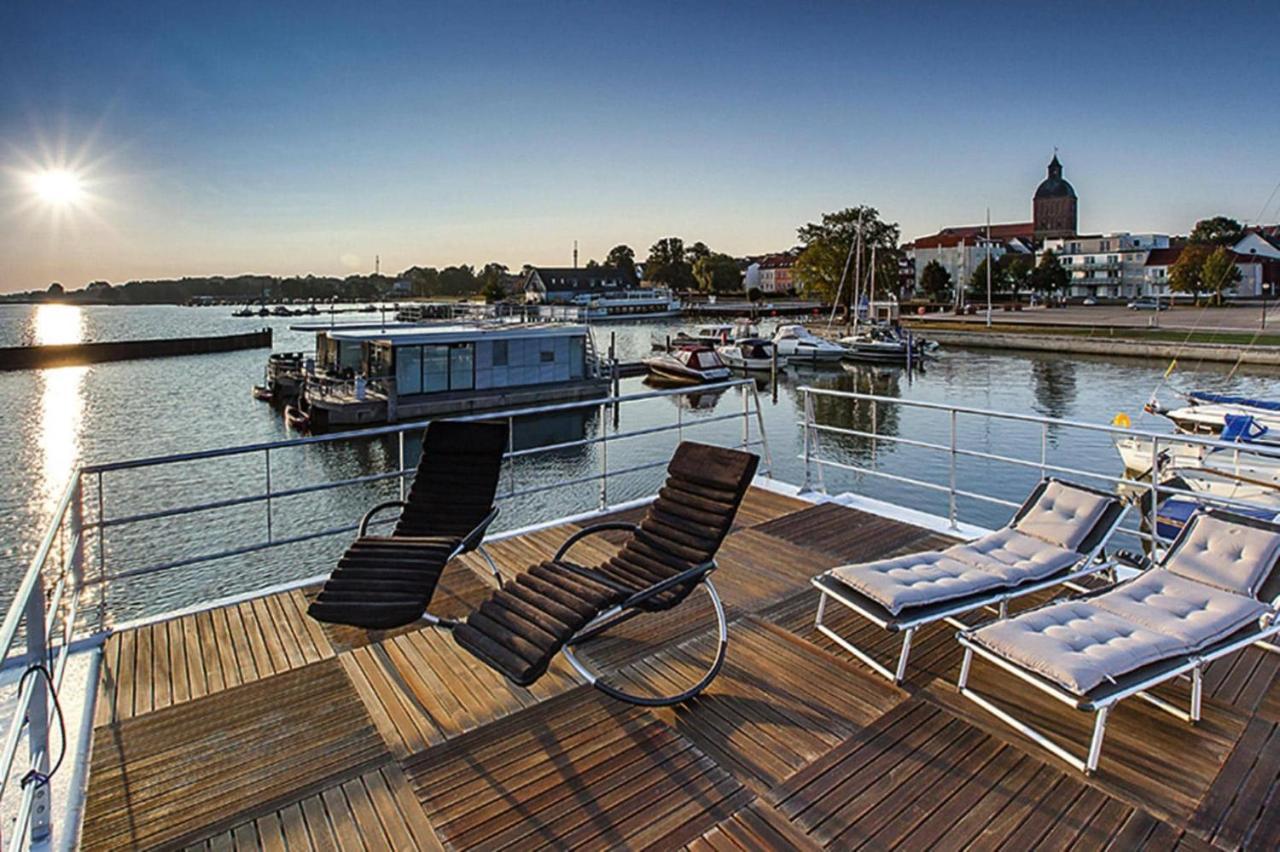 Hausboot Floating Houses Blue Active In 리브니츠 담가르텐 외부 사진