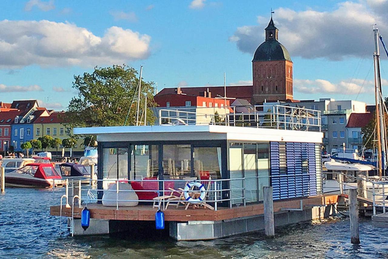 Hausboot Floating Houses Blue Active In 리브니츠 담가르텐 외부 사진